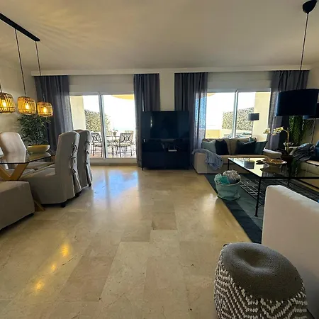 Bermuda Apartment
