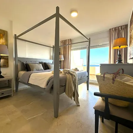Bermuda Apartment