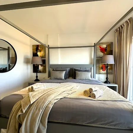 Bermuda Apartment