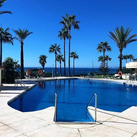 Bermuda Apartment *