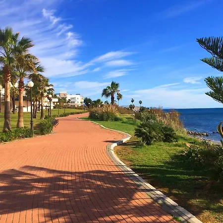 Bermuda * Estepona